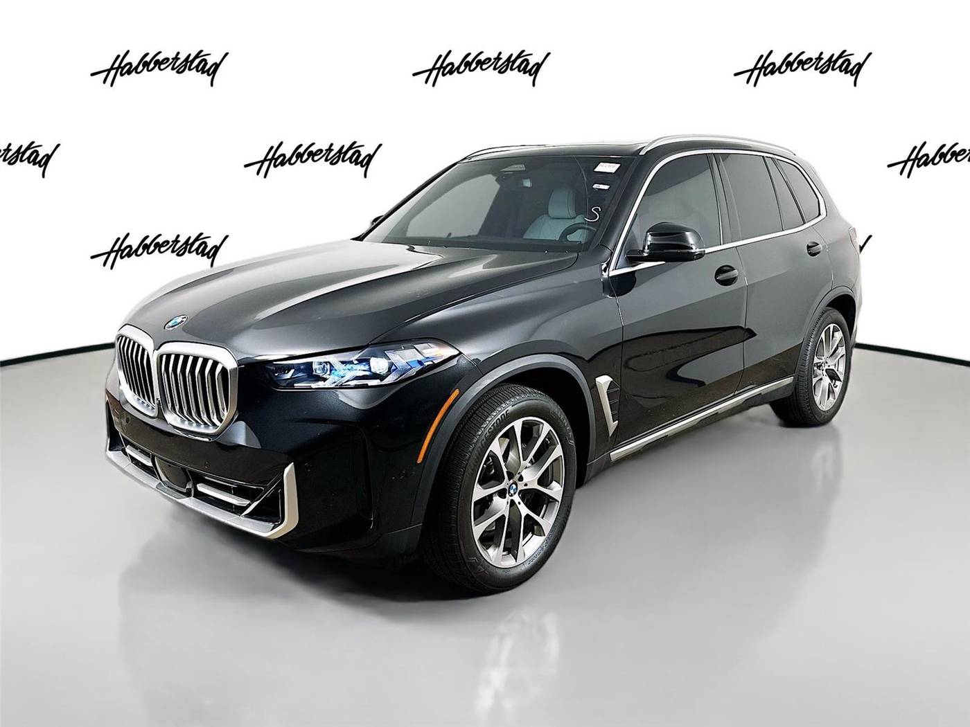 2025 BMW X5 40i — SUV — 17,680 mi — Huntington Station, NY
