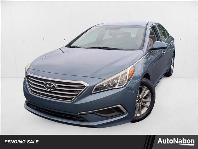 2017 Hyundai Sonata Base — Sedan — 89,277 mi — Knoxville, TN