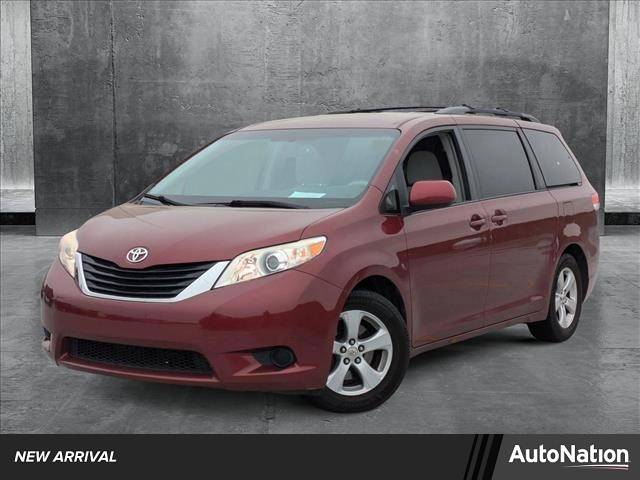 2011 Toyota Sienna LE — Minivan — 158,403 mi — Knoxville, TN