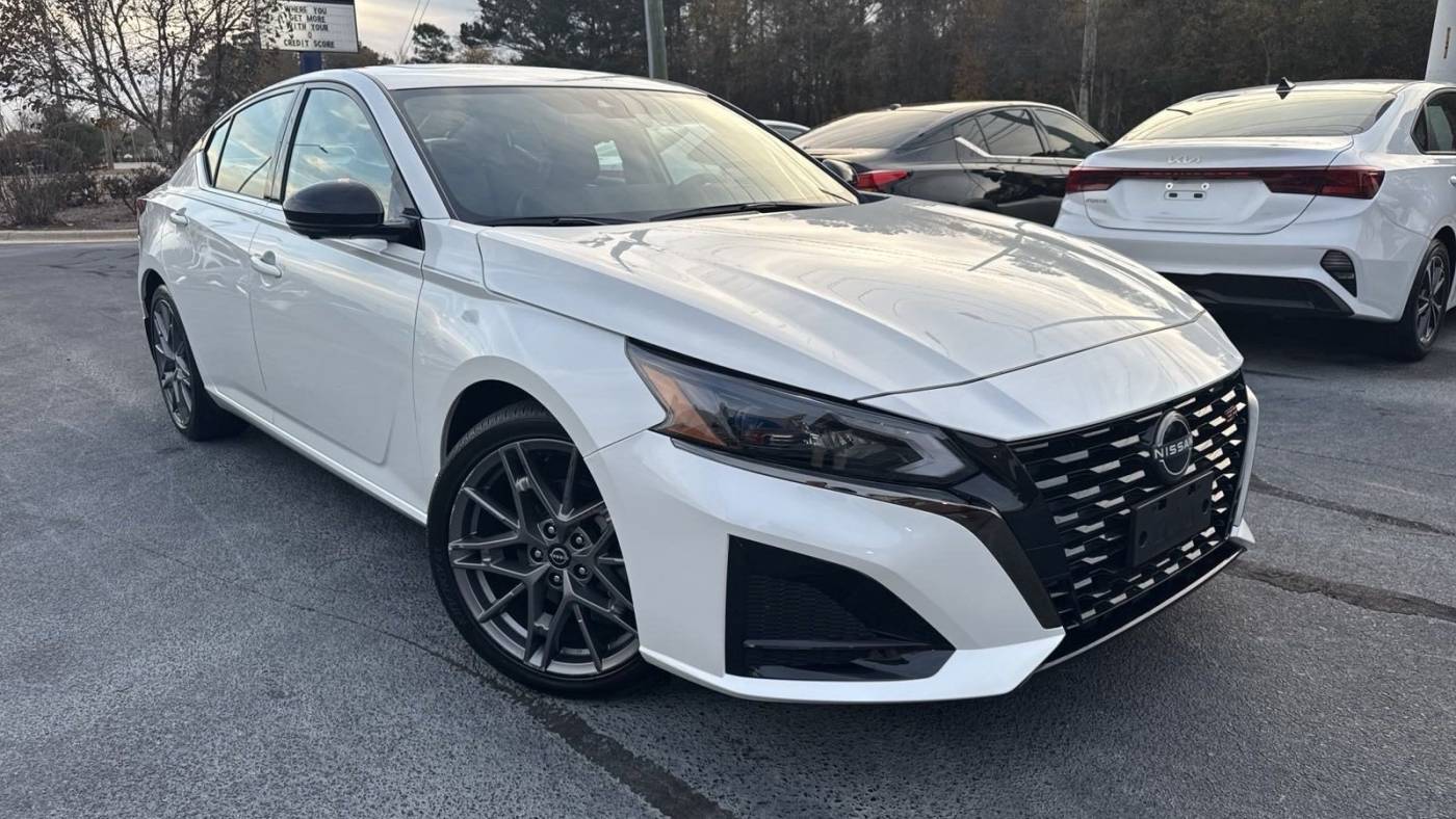 2023 Nissan Altima SR — Sedan — 9,171 mi — Fayetteville, NC