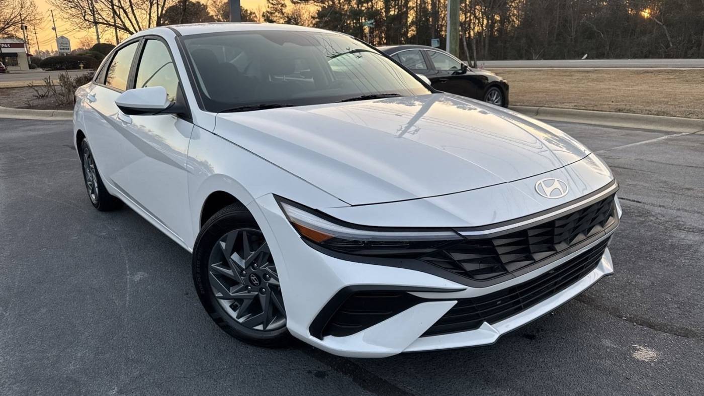 2024 Hyundai Elantra SEL — Sedan — 26,093 mi — Fayetteville, NC