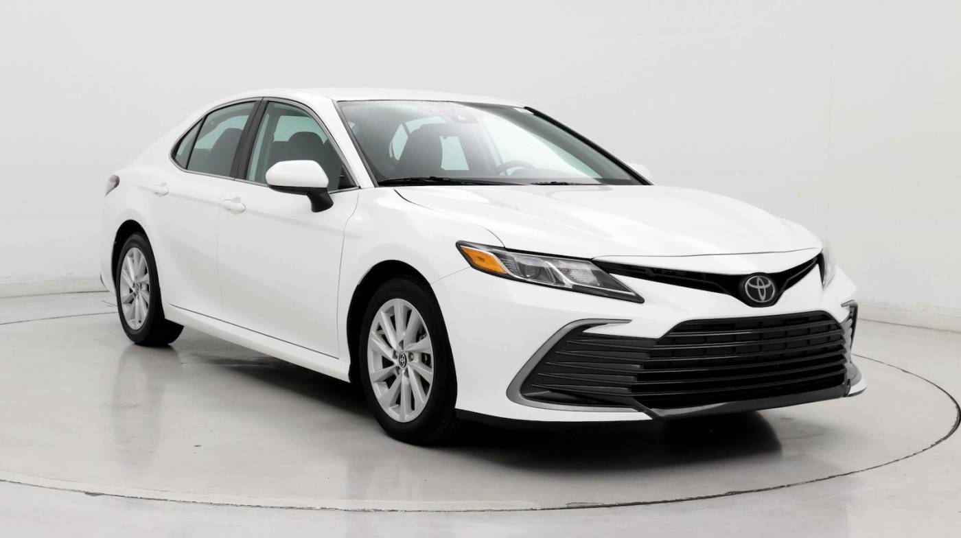 2022 Toyota Camry LE — Sedan — 35,169 mi — Norman, OK
