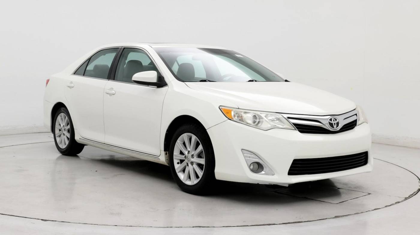 2014 Toyota Camry XLE — Sedan — 93,376 mi — Norman, OK