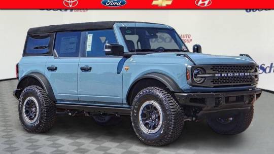 Driving my new Ford Bronco near Joshua Tree 