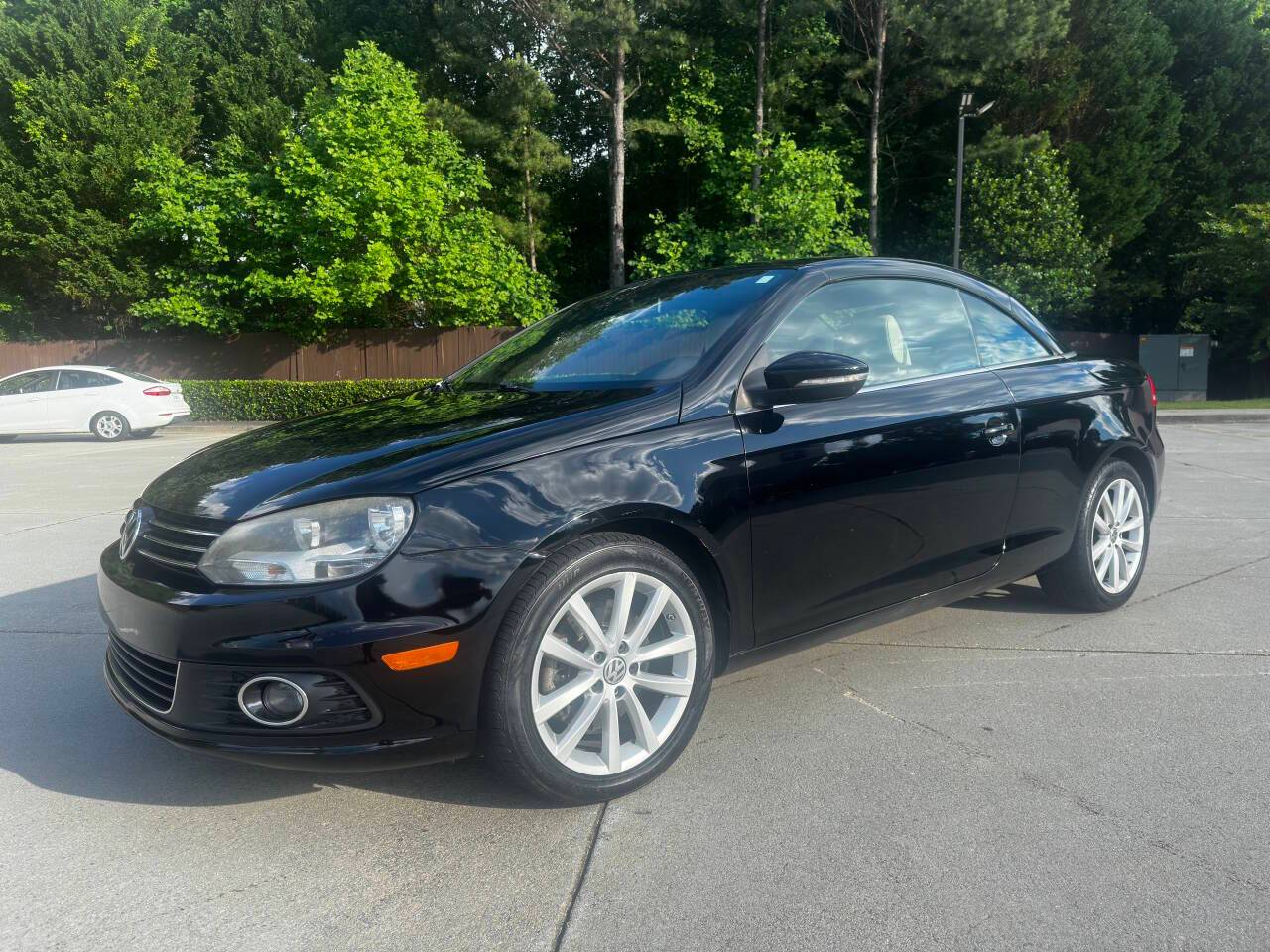2012 Volkswagen Eos Komfort — Convertible — 122,965 mi — Liburn, GA