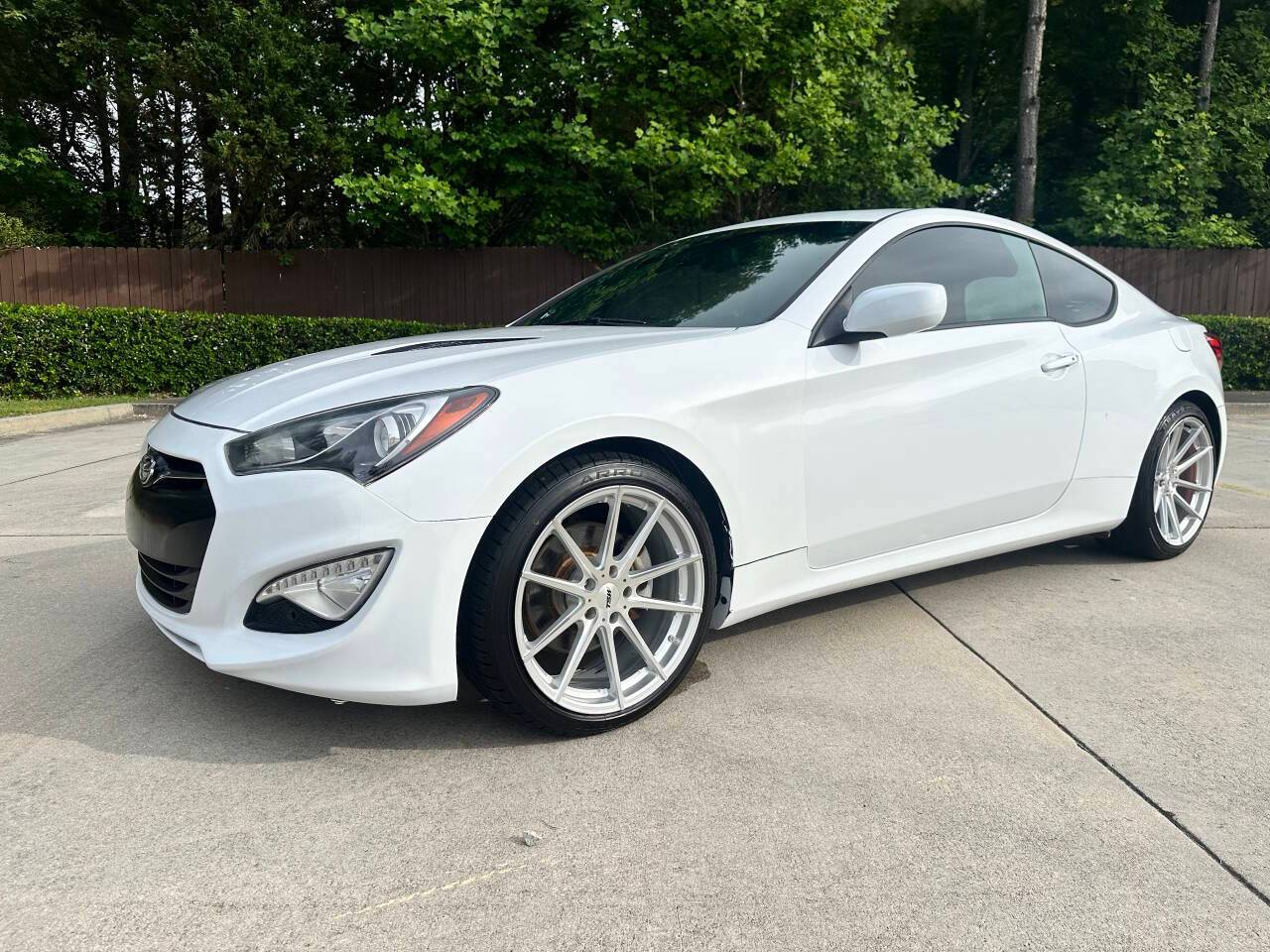 2013 Hyundai Genesis Coupe 2.0T Premium — Coupe — 116,478 mi — Liburn, GA