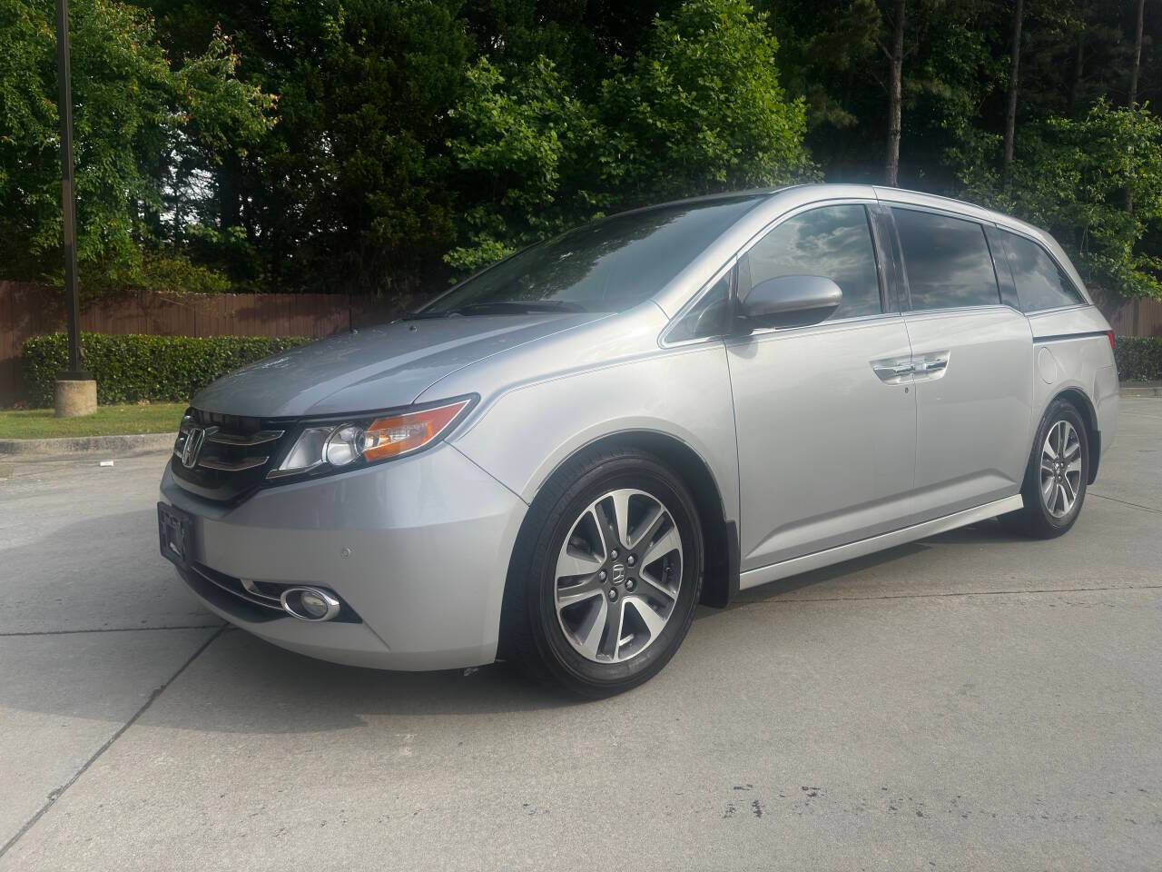 2014 Honda Odyssey Touring — Minivan — 211,931 mi — Liburn, GA