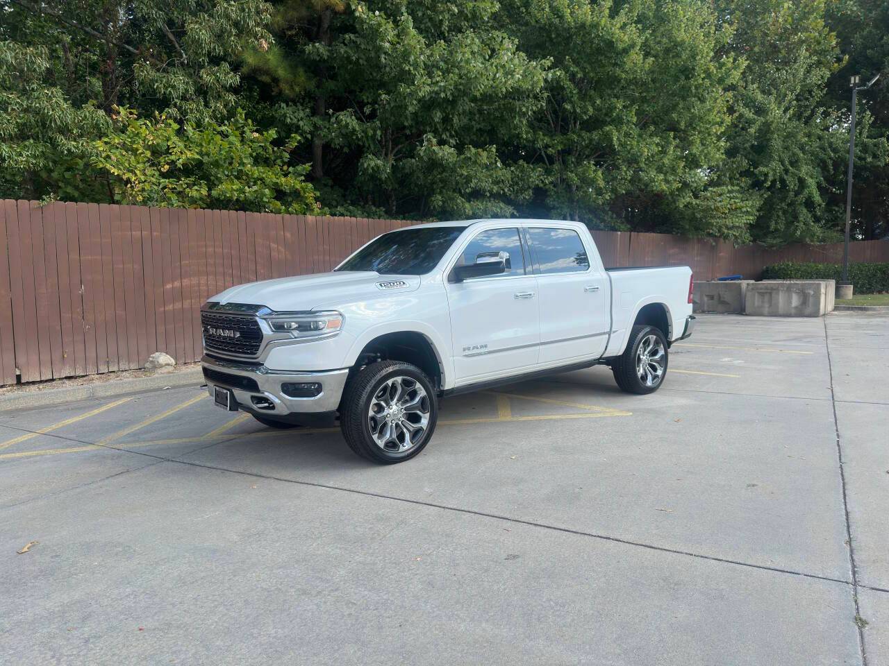 2019 Ram 1500 Limited — Pickup Truck — 133,927 mi — Liburn, GA