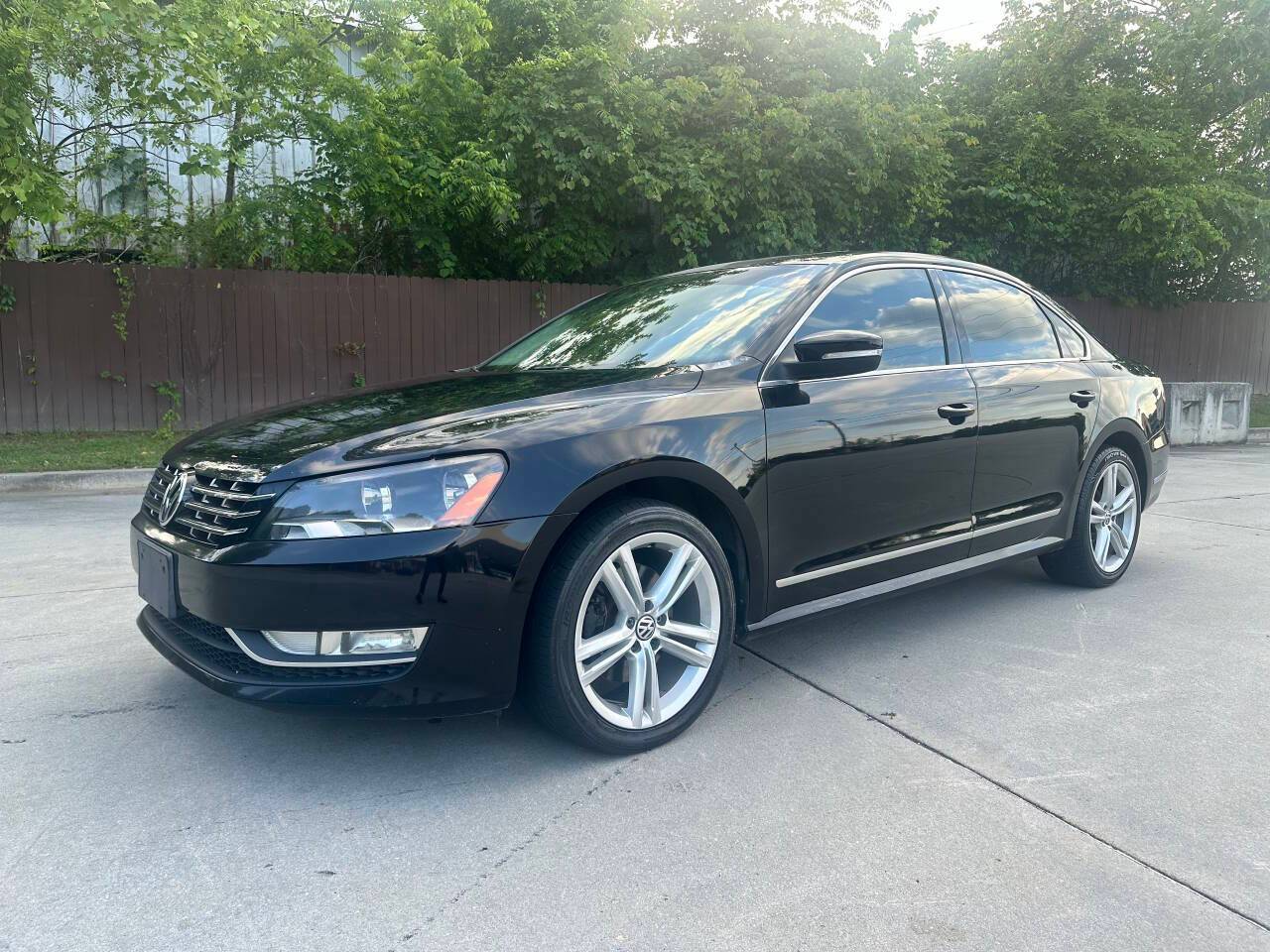 2013 Volkswagen Passat TDI SEL Premium — Sedan — 149,391 mi — Liburn, GA