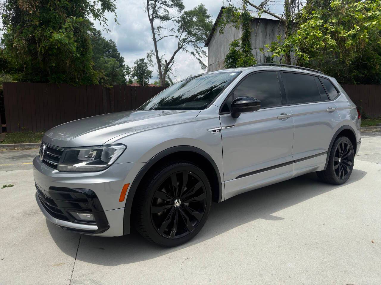 2020 Volkswagen Tiguan SE R-Line Black — SUV — 64,483 mi — Liburn, GA