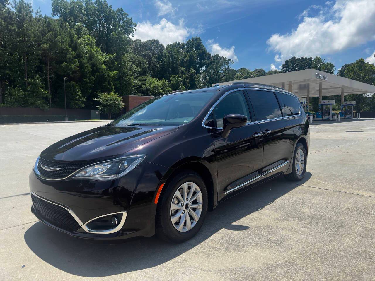 2017 Chrysler Pacifica Touring L — Minivan — 106,454 mi — Liburn, GA