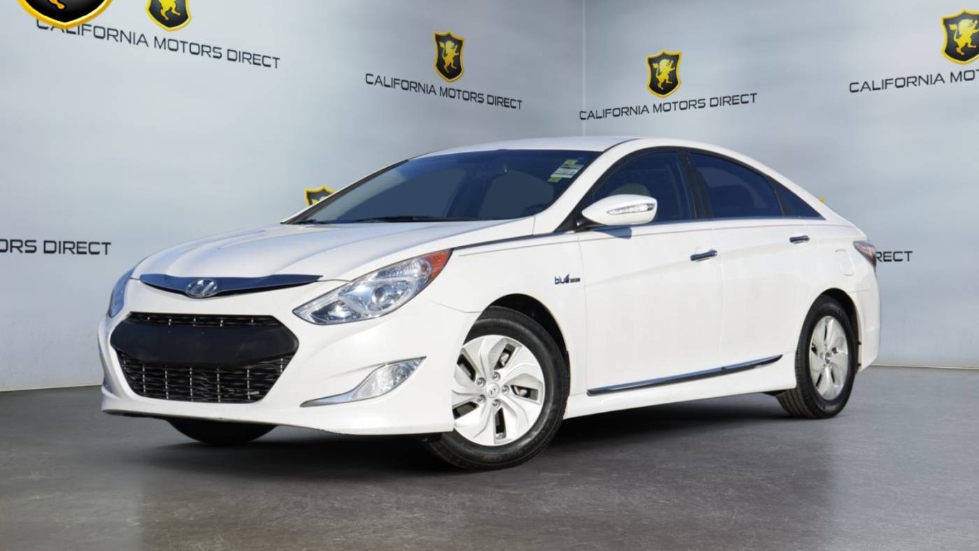 2015 Hyundai Sonata Hybrid Base — Sedan — 72,747 mi — Fontana, CA