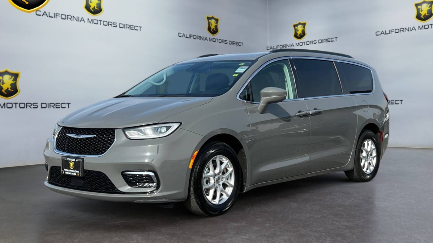 2022 Chrysler Pacifica Touring L — Minivan — 64,038 mi — Fontana, CA