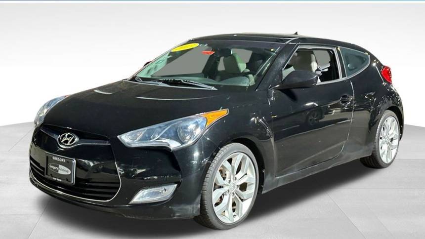 2013 Hyundai Veloster Base — Hatchback — 70,256 mi — Highland Park, IL