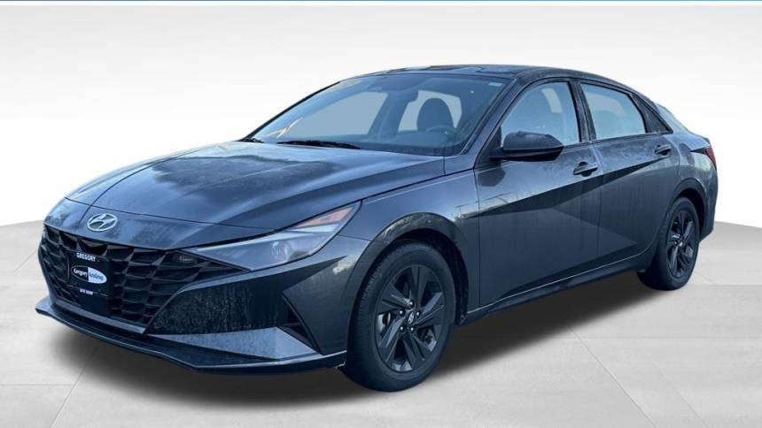 2022 Hyundai Elantra SEL — Sedan — 13,692 mi — Highland Park, IL