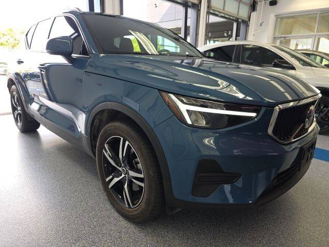 2023 Volvo XC40 Core — SUV — 33,268 mi — Plano, TX