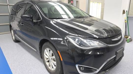 2017 Chrysler Pacifica Touring L — Minivan — 141,185 mi — Plano, TX