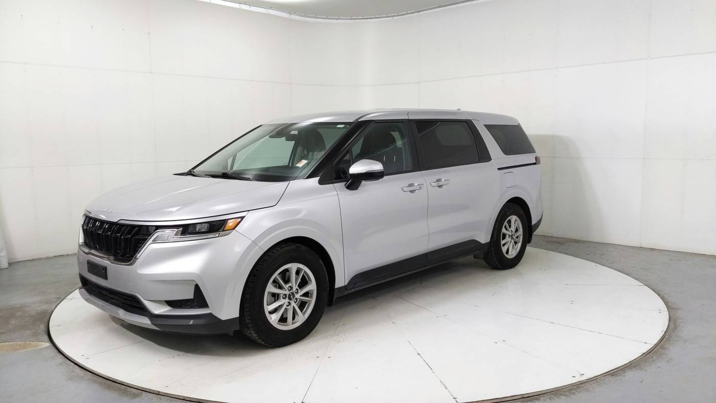 2023 Kia Carnival LXS — Minivan — 22,283 mi — Las Cruces, NM
