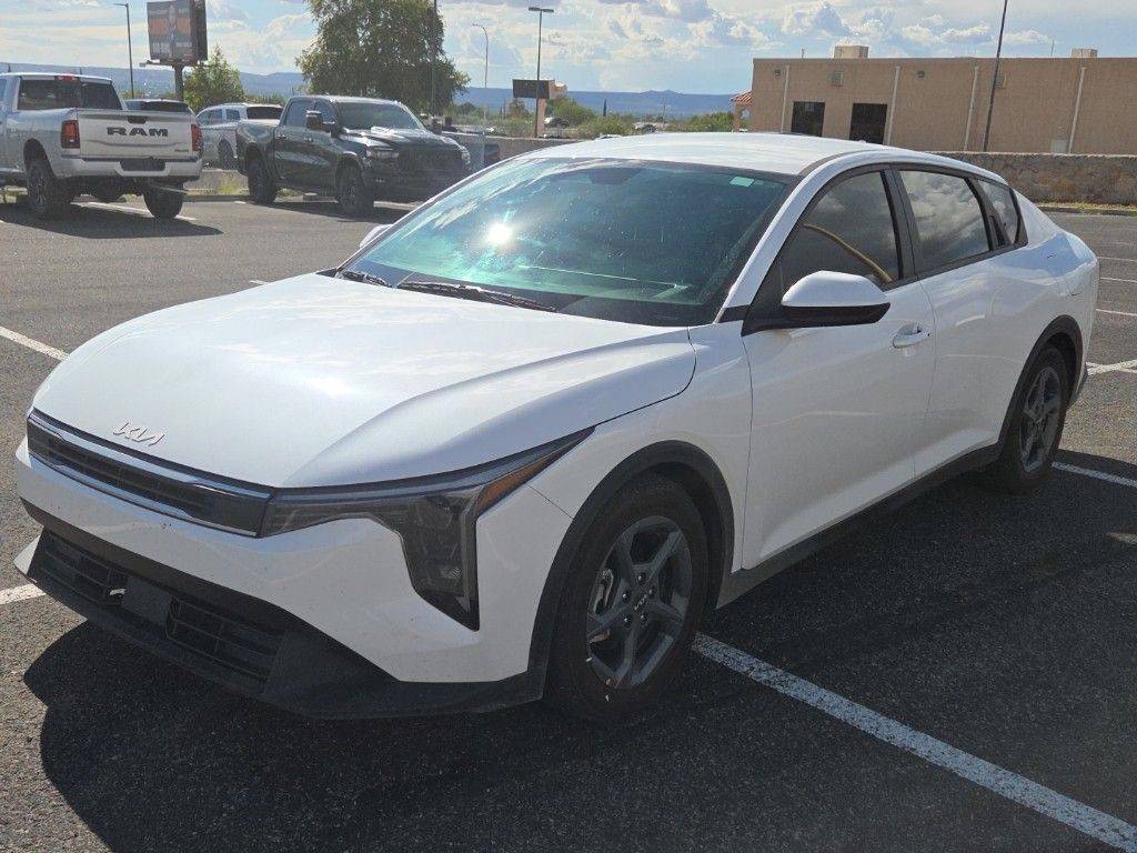 2025 Kia K4 LXS — Sedan — 10,986 mi — Las Cruces, NM