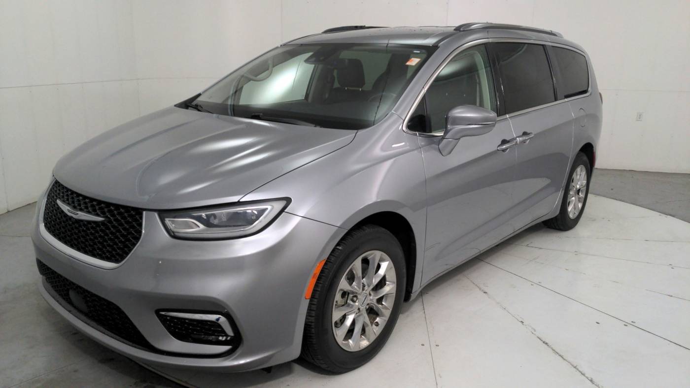 2021 Chrysler Pacifica Touring L — Minivan — 59,768 mi — Las Cruces, NM