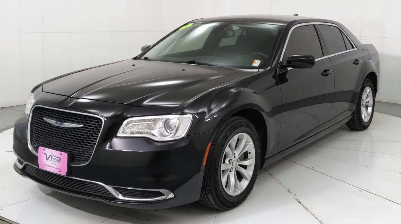 2022 Chrysler 300 Touring — Sedan — 51,330 mi — Las Cruces, NM