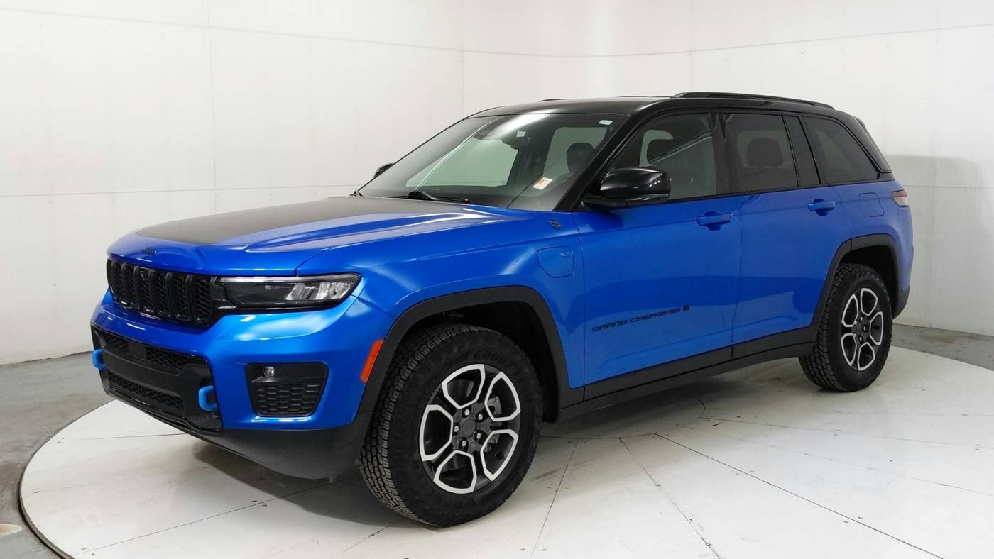 2024 Jeep Grand Cherokee Trailhawk 4xe — SUV — 2,937 mi — Las Cruces, NM