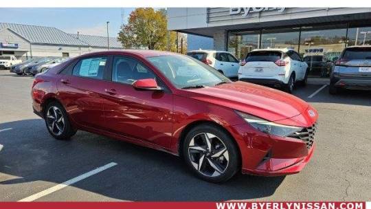 2023 Hyundai Elantra SEL — Sedan — 33,750 mi — Louisville, KY