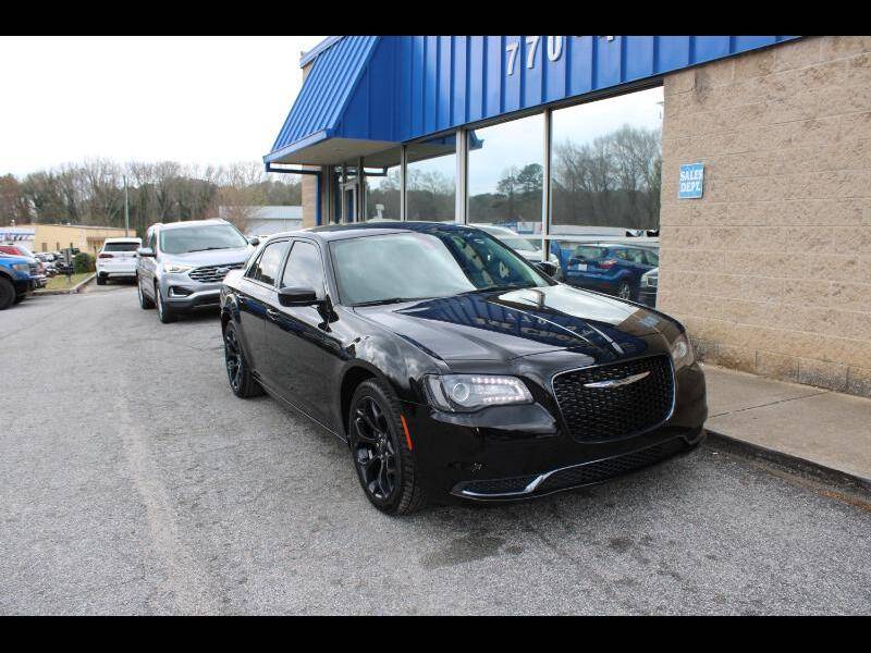 2019 Chrysler 300 Touring — Sedan — 86,181 mi — Smyrna, GA