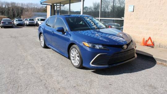 2023 Toyota Camry LE — Sedan — 25,286 mi — Smyrna, GA