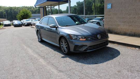 2018 Volkswagen Passat R-Line — Sedan — 100,067 mi — Smyrna, GA