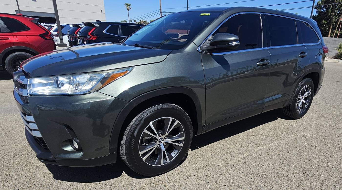 2019 Toyota Highlander LE V6 — SUV — 118,550 mi — Yuma, AZ