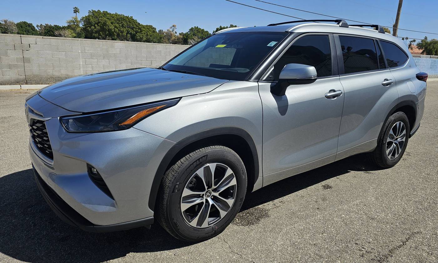 2024 Toyota Highlander XLE — SUV — 11,693 mi — Yuma, AZ