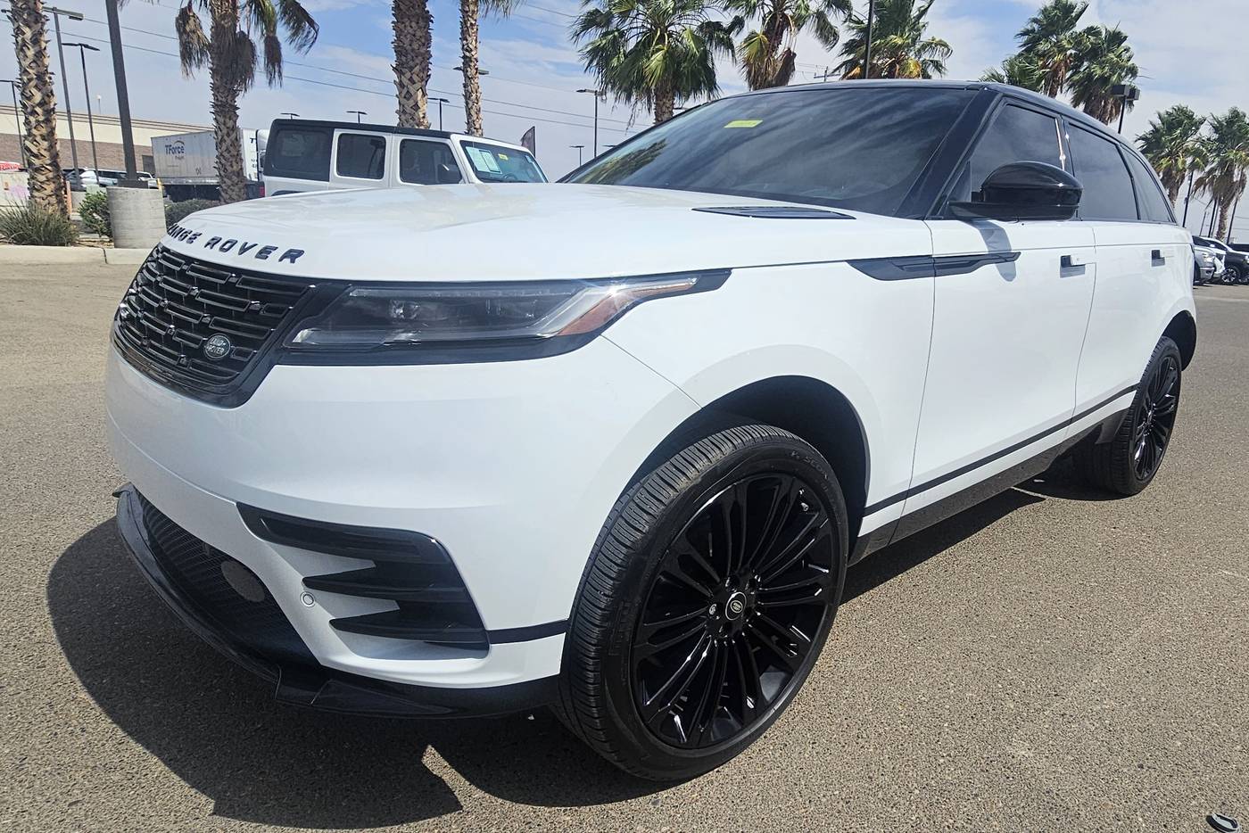 2024 Land Rover Range Rover Velar Dynamic SE — SUV — 18,442 mi — Yuma, AZ