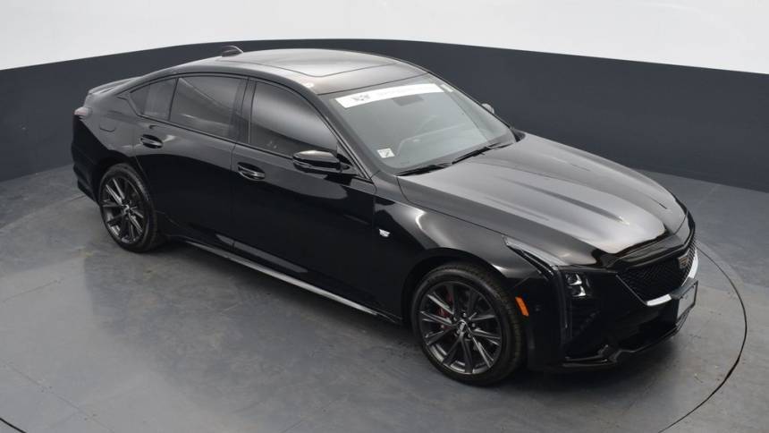 2025 Cadillac CT5 Sport — Sedan — 4,052 mi — Naperville, IL
