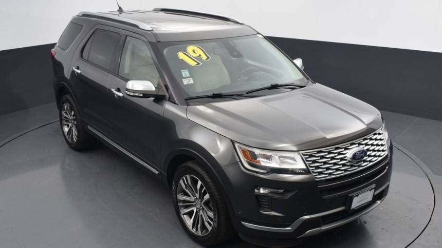 2019 Ford Explorer Platinum — SUV — 81,774 mi — Naperville, IL
