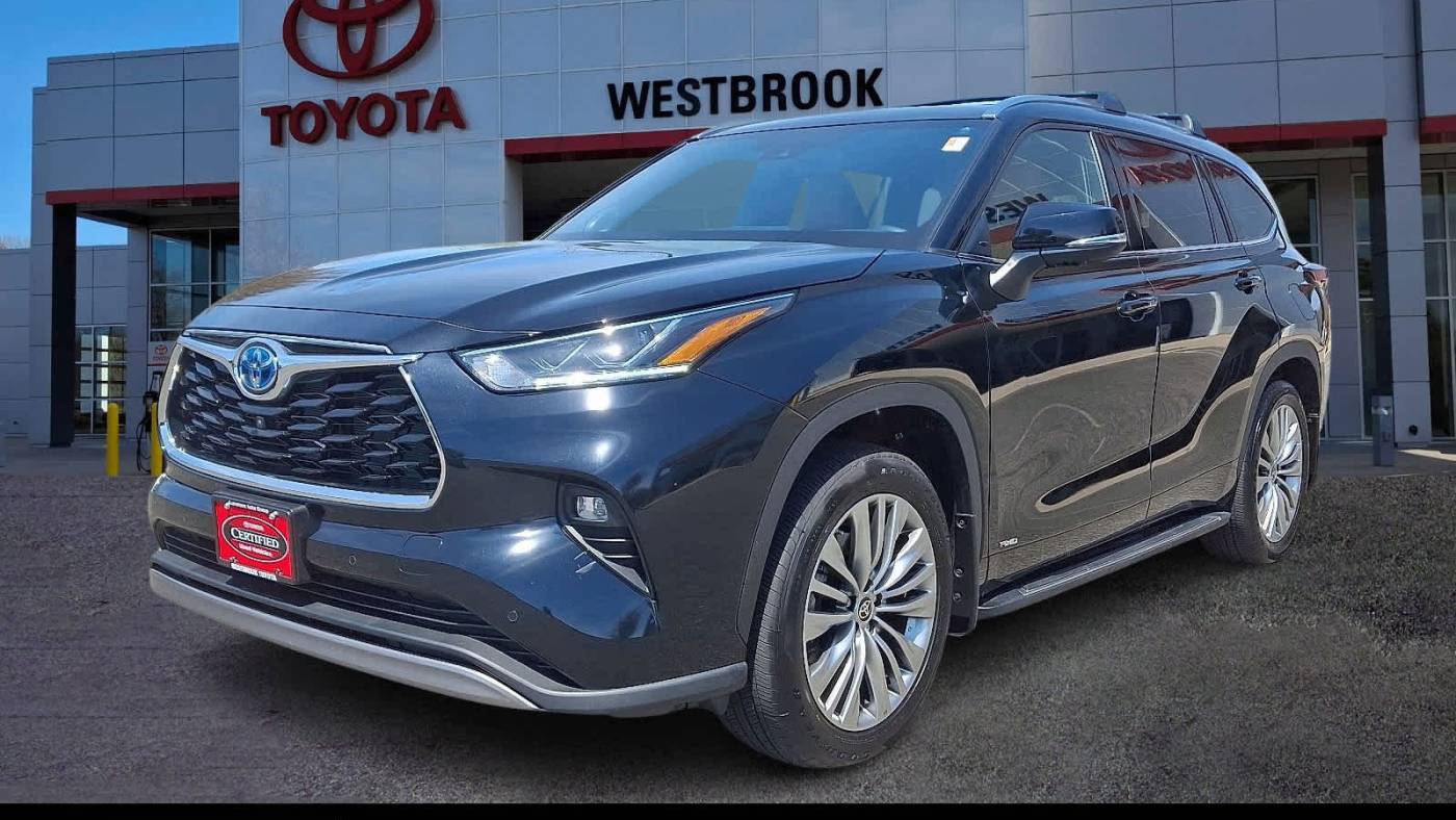 2024 Toyota Highlander Hybrid Platinum