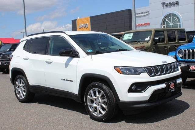 2022 Jeep Compass Latitude Lux — SUV — 41,467 mi — Johnston, RI