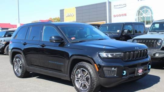 2022 Jeep Grand Cherokee Trailhawk 4xe — SUV — 8,849 mi — Johnston, RI