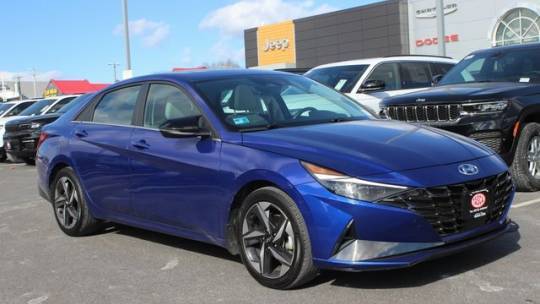 2023 Hyundai Elantra Limited — Sedan — 30,427 mi — Johnston, RI