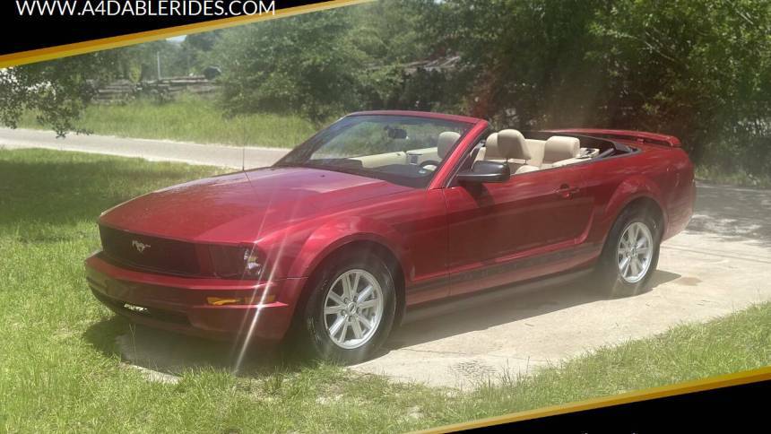 2005 Ford Mustang V6 Deluxe