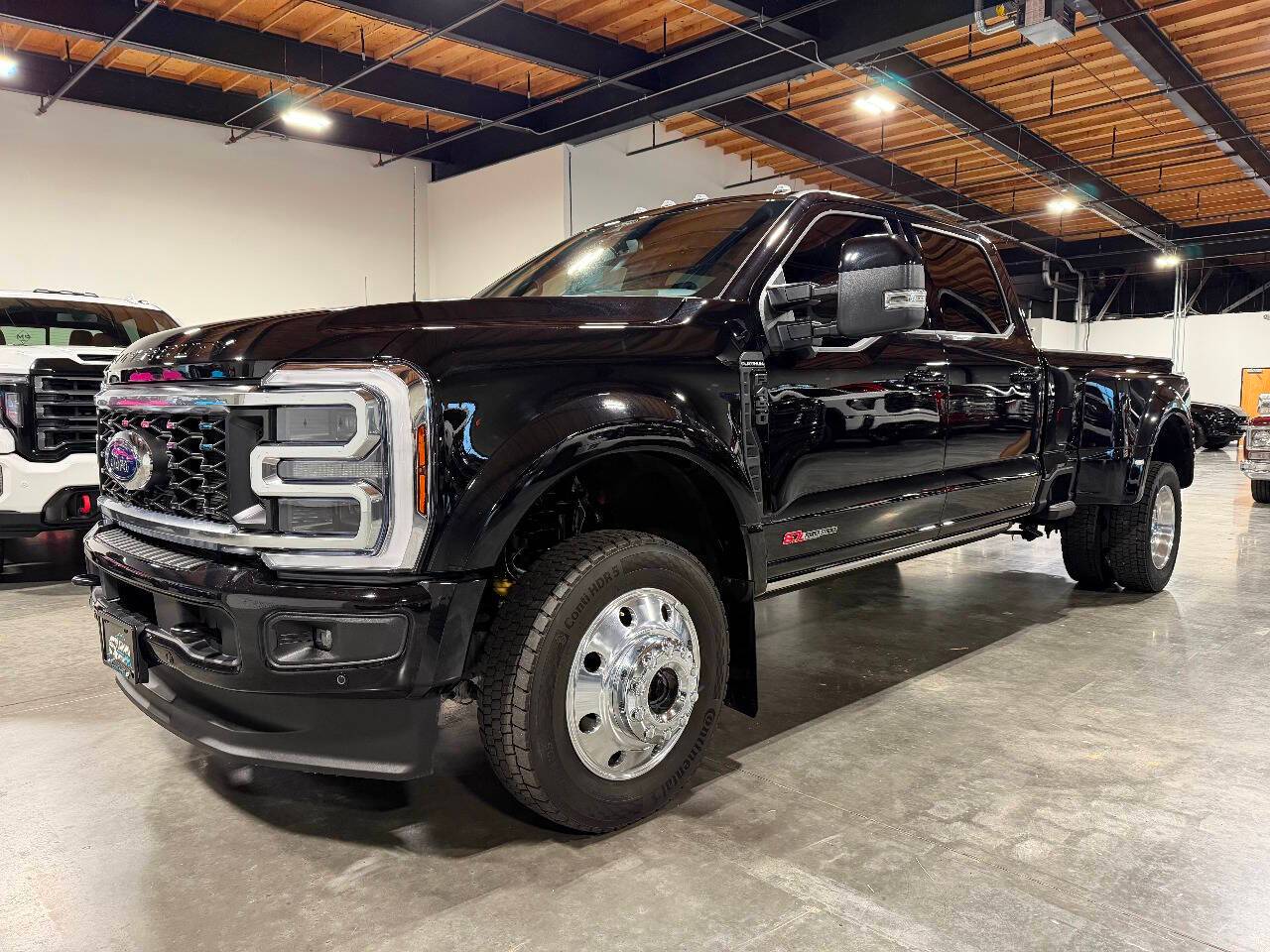 2025 Ford Super Duty F-450 XL — Pickup Truck — 10,036 mi — Portland, OR