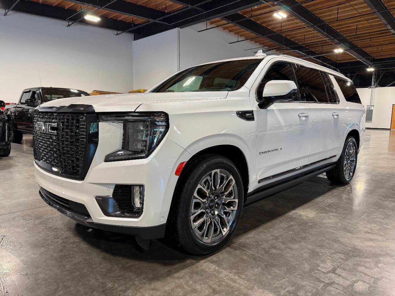 2023 GMC Yukon Denali Ultimate — SUV — 38,108 mi — Portland, OR