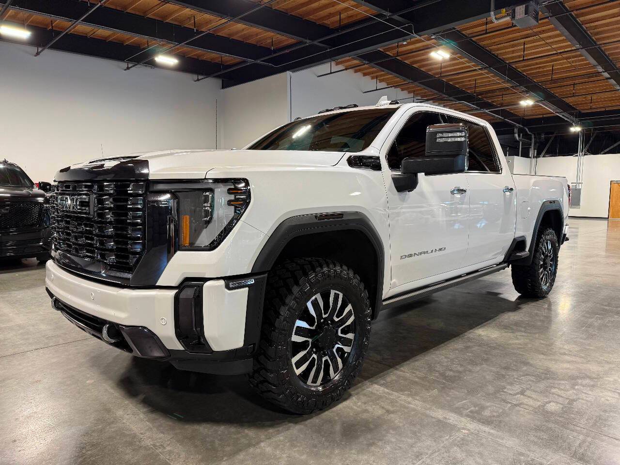 2024 GMC Sierra 3500HD Denali Ultimate — Pickup Truck — 45,849 mi — Portland, OR
