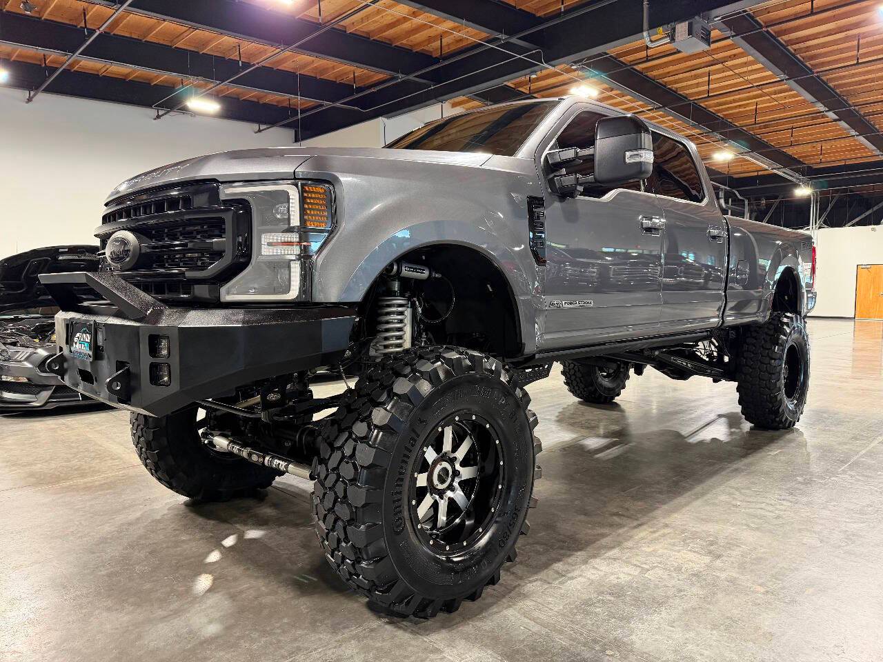 2021 Ford Super Duty F-350 LARIAT — Pickup Truck — 63,715 mi — Portland, OR
