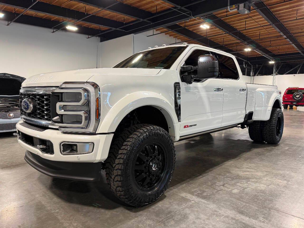 2024 Ford Super Duty F-450 Platinum — Pickup Truck — 31,109 mi — Portland, OR