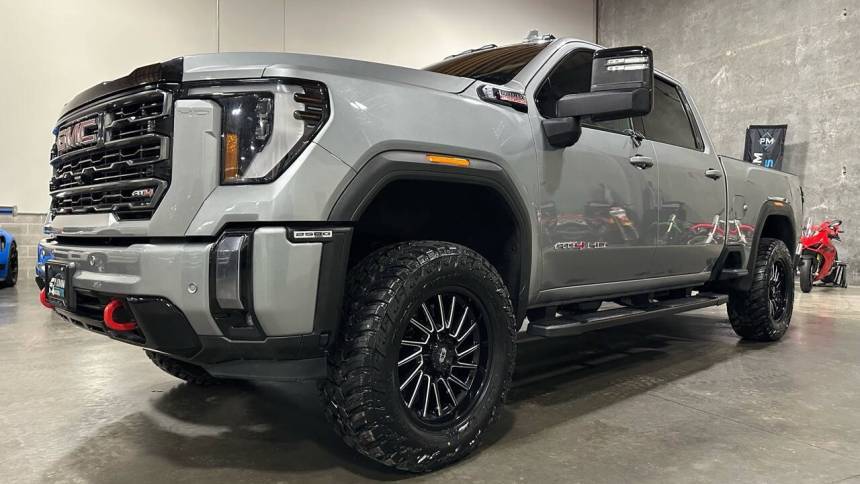 2024 GMC Sierra 2500HD AT4 — Pickup Truck — 41,323 mi — Portland, OR