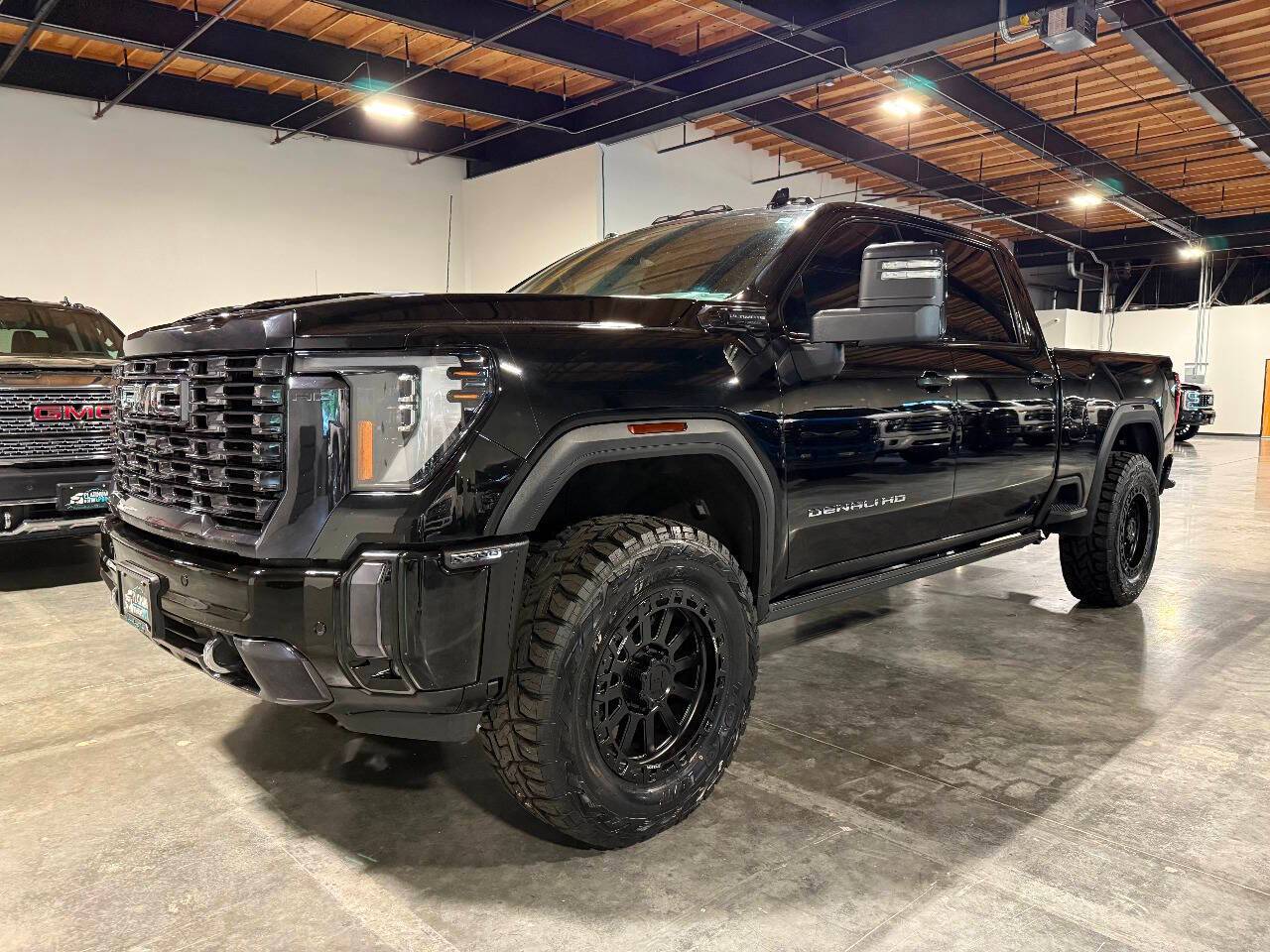 2024 GMC Sierra 2500HD Denali Ultimate — Pickup Truck — 28,326 mi — Portland, OR