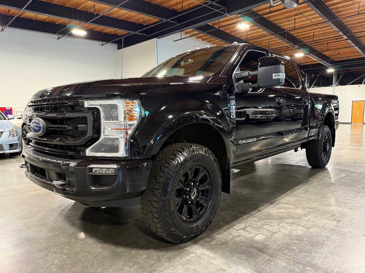 2022 Ford Super Duty F-350 Platinum — Pickup Truck — 49,861 mi — Portland, OR