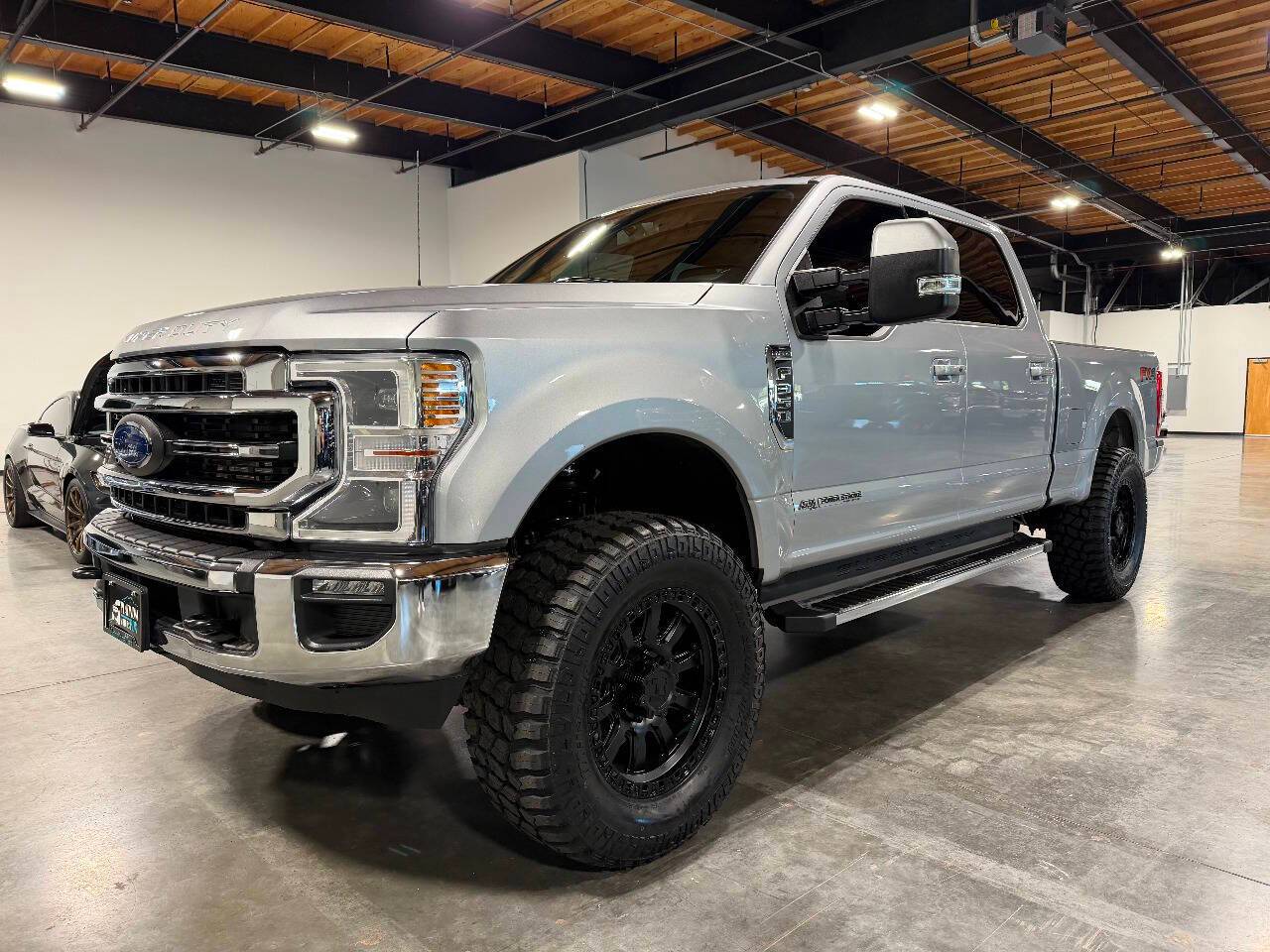2022 Ford Super Duty F-350 LARIAT — Pickup Truck — 33,078 mi — Portland, OR