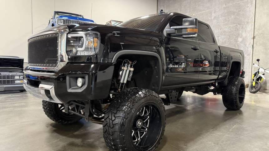 2015 GMC Sierra 2500HD Denali — Pickup Truck — 87,522 mi — Portland, OR